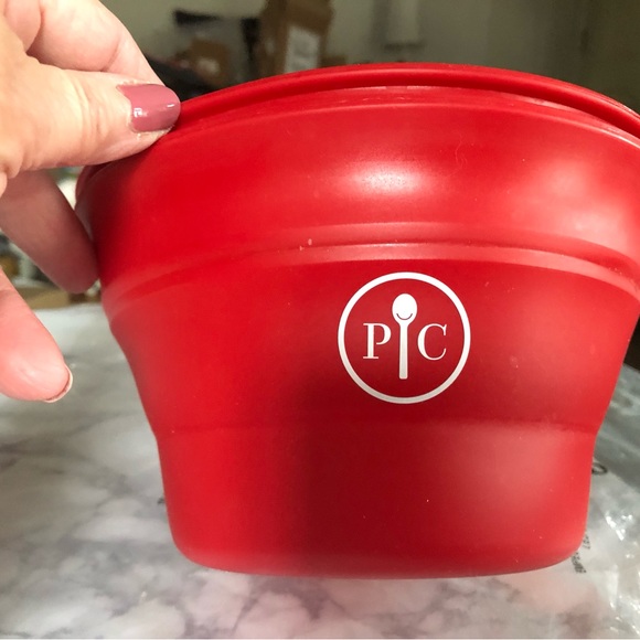 Pampered Chef small microwave popcorn popper. Never used. Color red. Collapsible - Picture 3 of 5